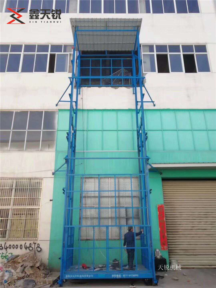 吕梁室外导轨式升降机